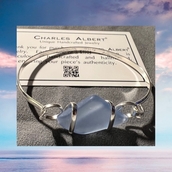 Carolina Blue Pompano Beach Glass Bangle With Latch - Picture 1 of 2
